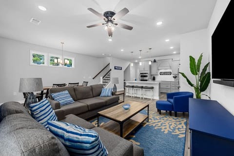 Open Concept Main Level