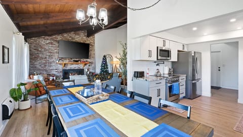 10 seater dining table