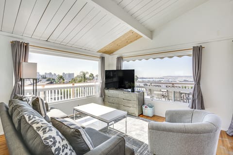 San Diego Vacation Rental | 3BR | 1BA | 1,000 Sq Ft | Stairs Required