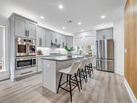 Full, Spacious Kitchen With Island Bar On 1st Floor Of Main House