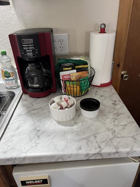 Paradise on lake superior double queen studio room coffee station