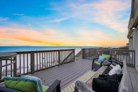 Relax on your private balcony and soak in breathtaking Gulf views from Green Reef