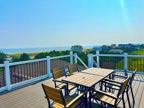 Rooftop deck with stunning views of the DE bay & the Prime Hook Wildlife Refuge