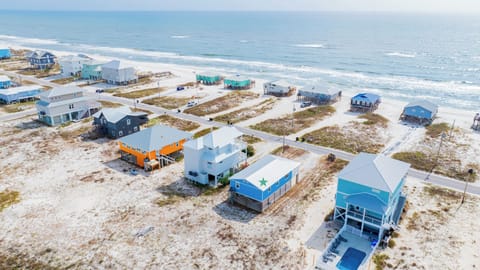 Welcome to Beachside Charmer!