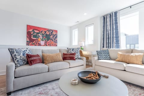 The Henley (LG) - 41