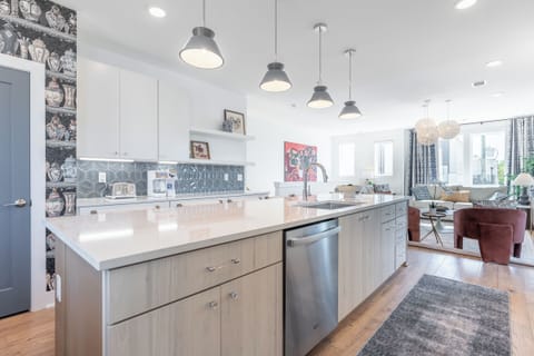 The Henley (LG) - 31