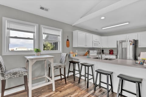 Kitchen Overview - Kitchen Overview: 4 Bar Stools, Seating for 2.