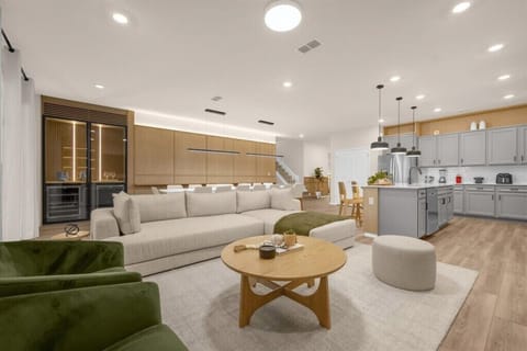 16252 St Martin Street (2).jpg