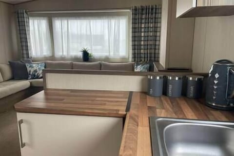 Kettle with Tea,Coffee and Sugar available