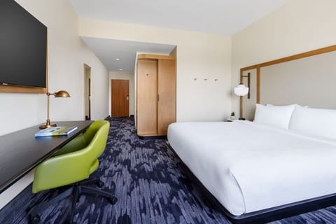 Unit with King size bed