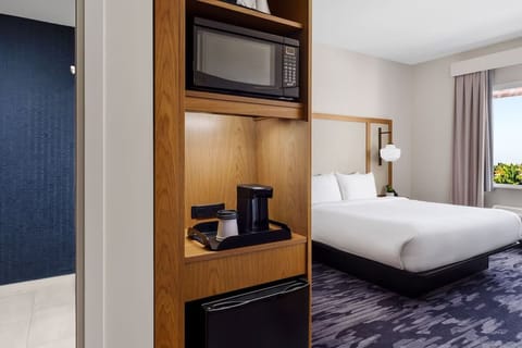 Unit with King size bed