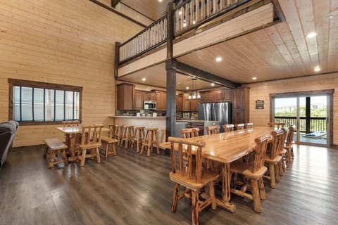 Plenty of dining room seating for your whole crew!