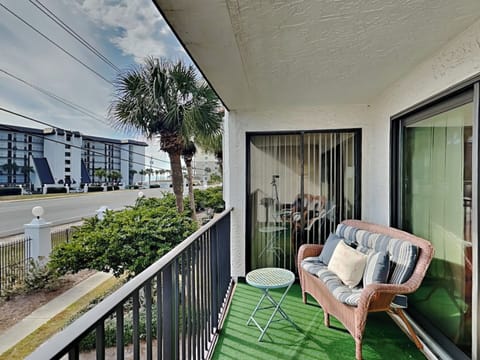 Welcome to Edgewater Villa #3207