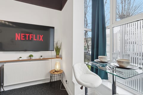 Stylish 2 Floor City Apartment with King Size Bed Apartment in Birmingham