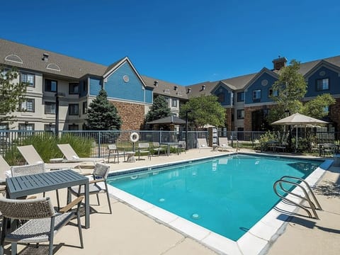 Outdoor Pool (The Dip)