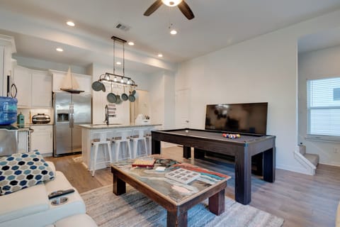 Convertible Pool/Ping-Pong/Card Table