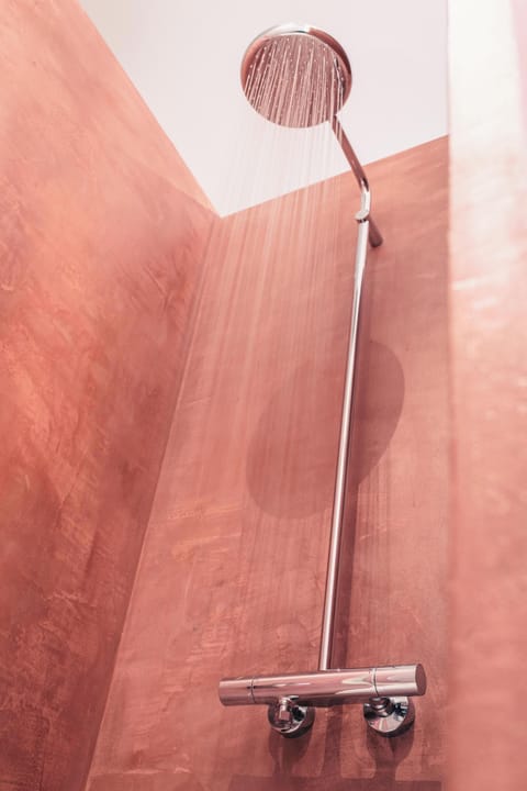 Hand-held showerhead