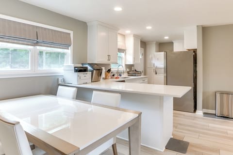 Dining Area & Kitchen | Single-Story House | Central Heating & A/C