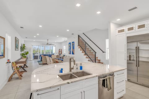 Main kitchen to living room