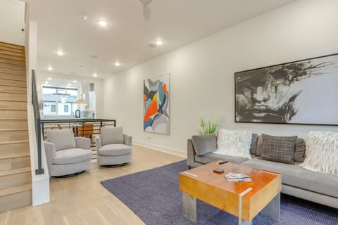 Bentonville Vacation Rental | 3BR | 3BA | Stairs Required | 1,717 Sq Ft