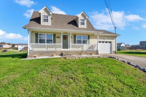 Fully stocked home, ready to serve your entire group. Visiting family? Staying for work? Whether you need a few days or a few months, we've got you covered.