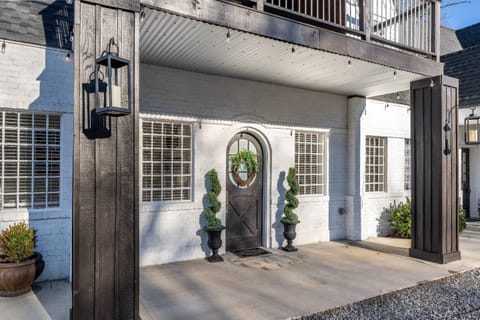 Upstairs apartment - Wildwood Junction - also available for larger groups