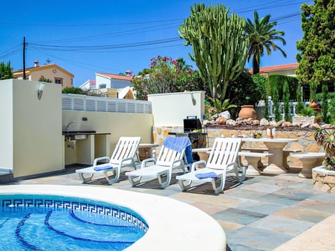 Sky, Furniture, Property, Plant, Chair, Blue, Flowerpot, Azure, Outdoor Furniture, Swimming Pool