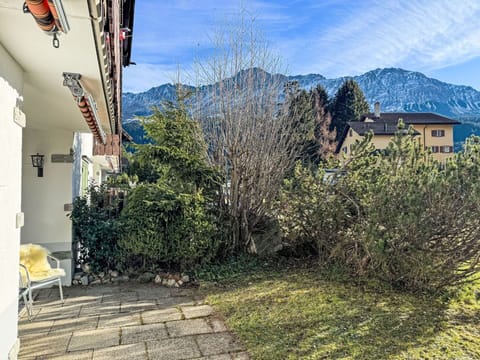 Plant, Sky, Daytime, Property, Cloud, Building, Architecture, Land Lot, Vegetation, Neighbourhood