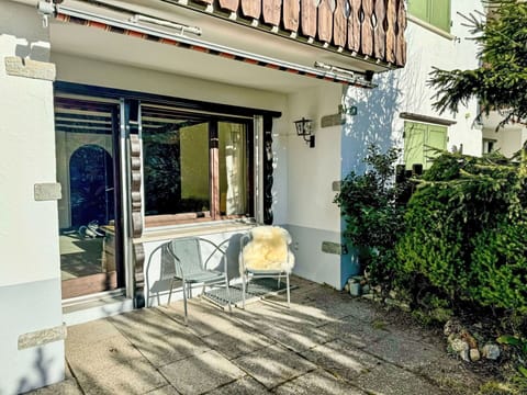 Plant, Building, Property, Window, Shade, Real Estate, Tree, Facade, House, Door