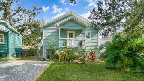 Welcome to Oak St Oasis!