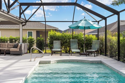 Screened-in Lounge Seating Pool-Side
