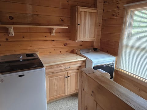 Laundry room/Bathroom
