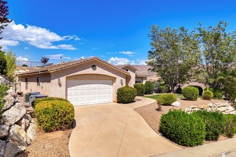 Hurricane Vacation Rental | 4BR | 2BA | 1,632 Sq Ft | Step-Free Access