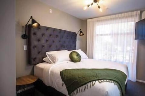 Bedroom (1)