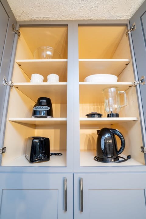 Fully Stocked Kitchen.