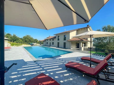 Residential Area, Home, House, Swimming Pool, Estate, Villa, Hacienda, Landscaping, Farmhouse, Mansion