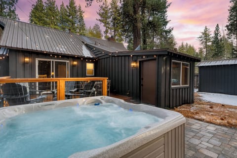Welcome to Westlake Cabin!