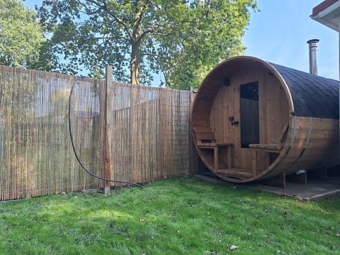 Voor actuele aanbiedingen kijk op www.stellemaris.com of stuur ons een bericht!