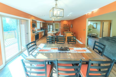 Newly remodeled kitchen and dining room with new table.