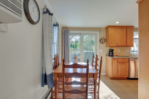 Dining Area | Dishware/Flatware | 1st Floor