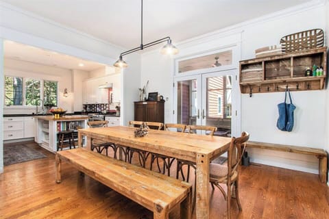 1a107c66-e189-4218-bb77-b43cb035cff1