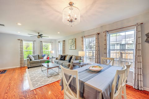 San Antonio Vacation Rental | 4BR | 3BA | 1,800 Sq Ft | 3 Steps Required