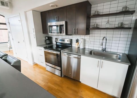 Stainless steel appliances throughout