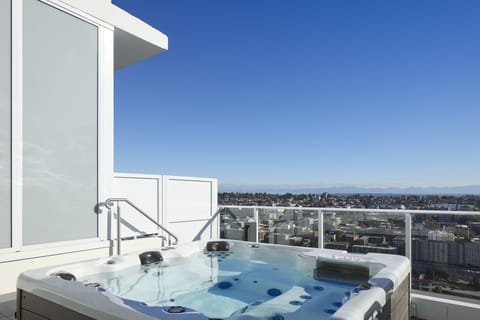 Cascade Hot Tub