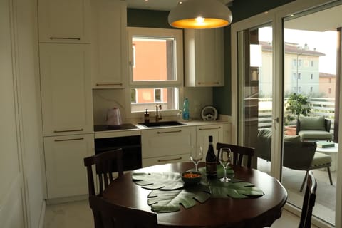 Kitchen (1)