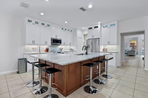 13c_Breakfast_Bar_020326