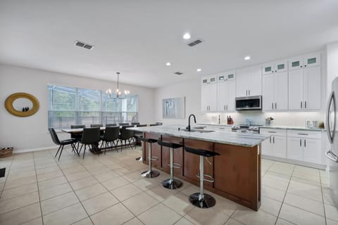 13a_Breakfast_Bar_020326