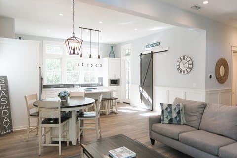 Transition seamlessly from dining area to kitchen.