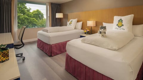 Unit with 2 Double size beds