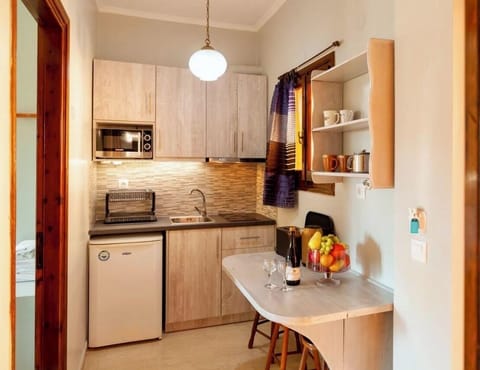 Private kitchenette in each unit, for the preparation of light meals